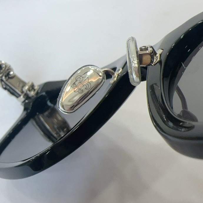 Picture of Chrome Hearts Sunglasses _SKUfw61783046fw